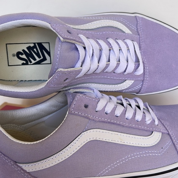 Vans WMNS Old Skool
Color Theory Purple Heath
VN0A5JMIZS0
Sneakers - Picture 14 of 16
